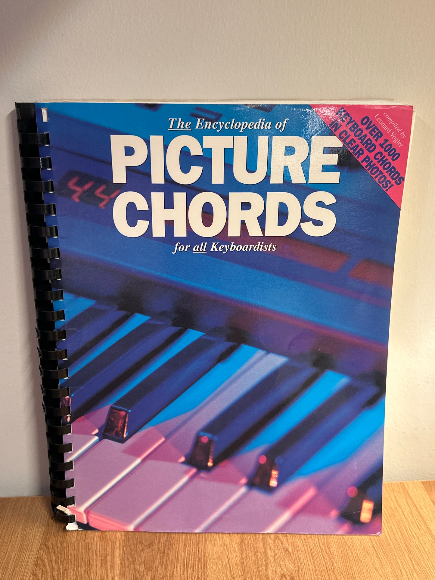 The Encyclopedia of Picture Chords Piano Book